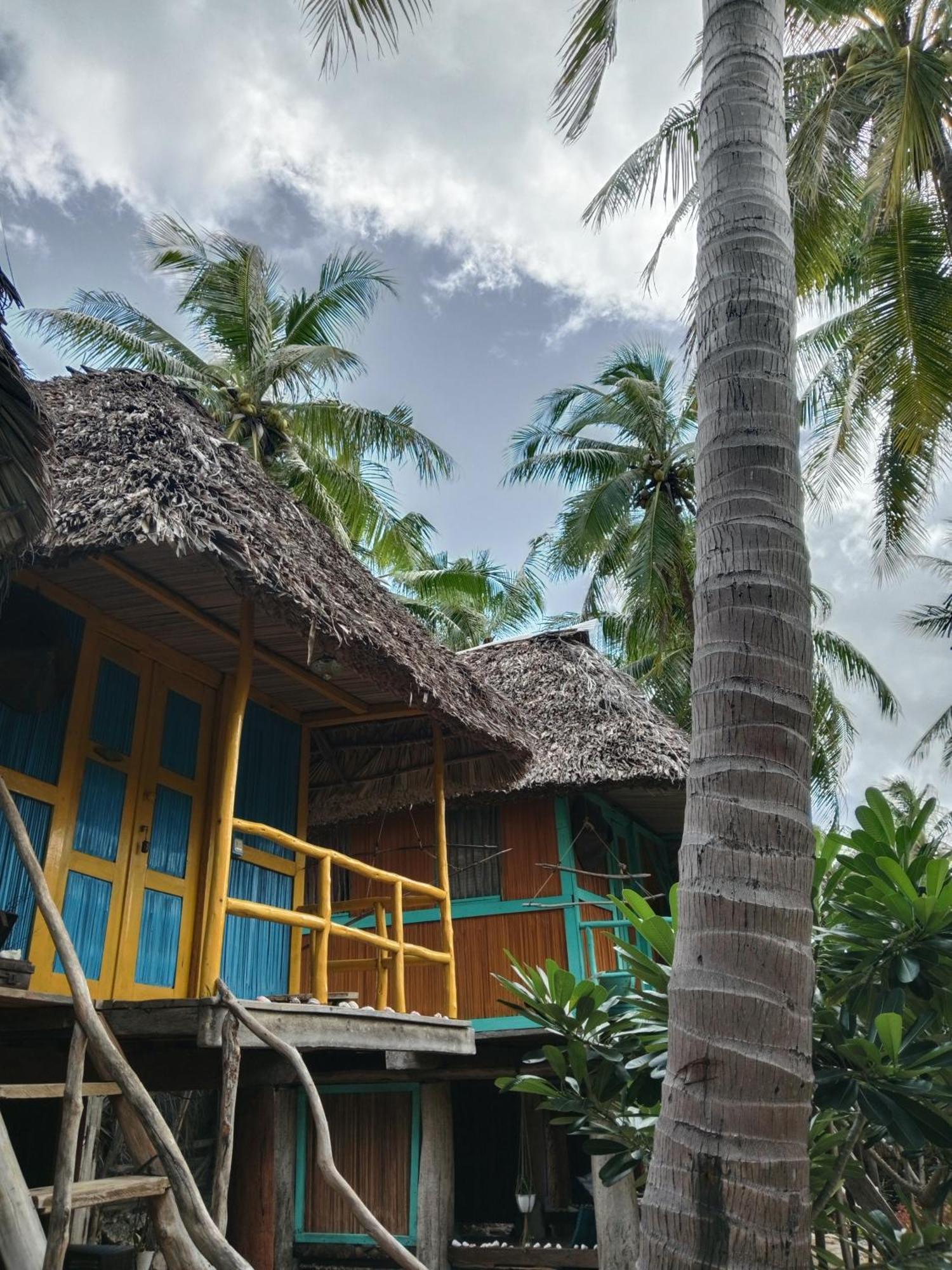 Ferienwohnung Cocokabanasrote Nembrala Exterior foto
