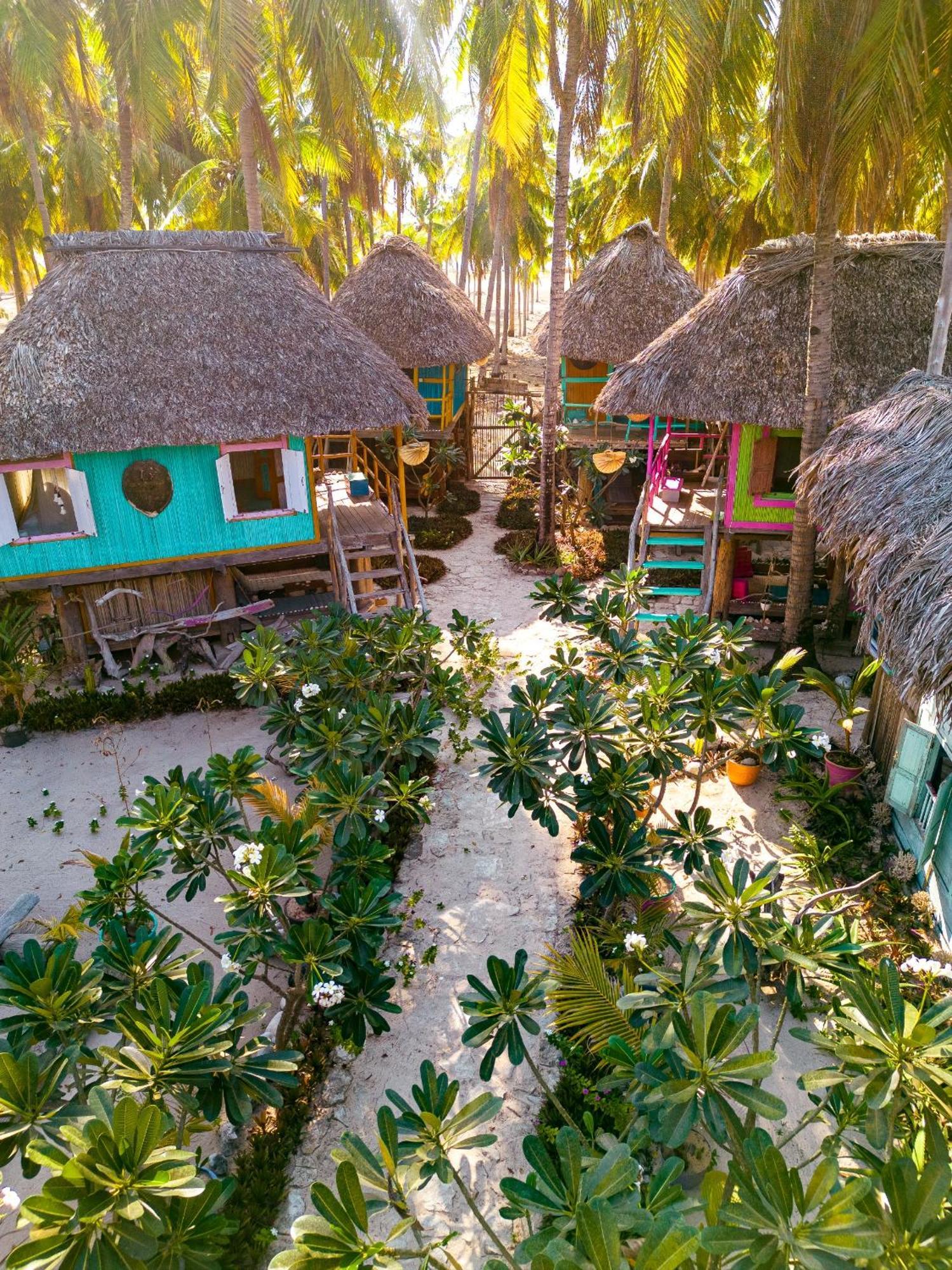 Ferienwohnung Cocokabanasrote Nembrala Exterior foto